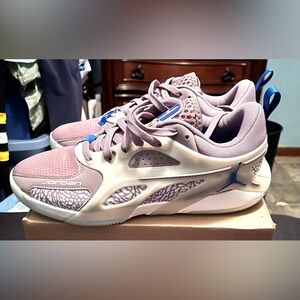 Womens 11.5 Nike Jordan Heir Series  “Purple Smoke” basketball shoes FZ2471-501